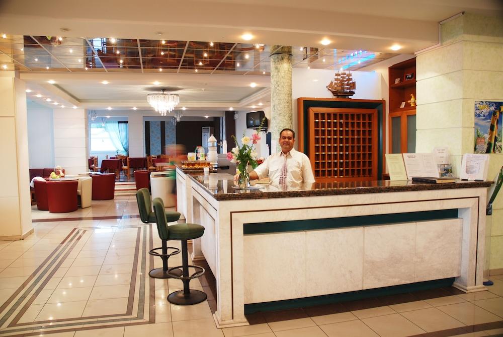 Captains Hotel Argassi Ngoại thất bức ảnh